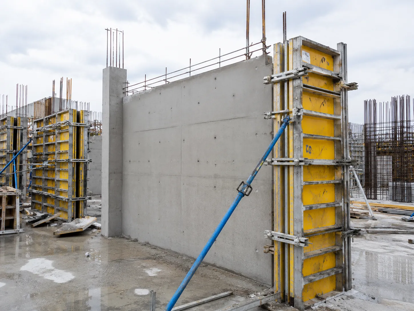 Where cast-in-place concrete and formwork is needed in Bradford West Gwillimbury for Cast In Place Concrete And Formwork in Bradford