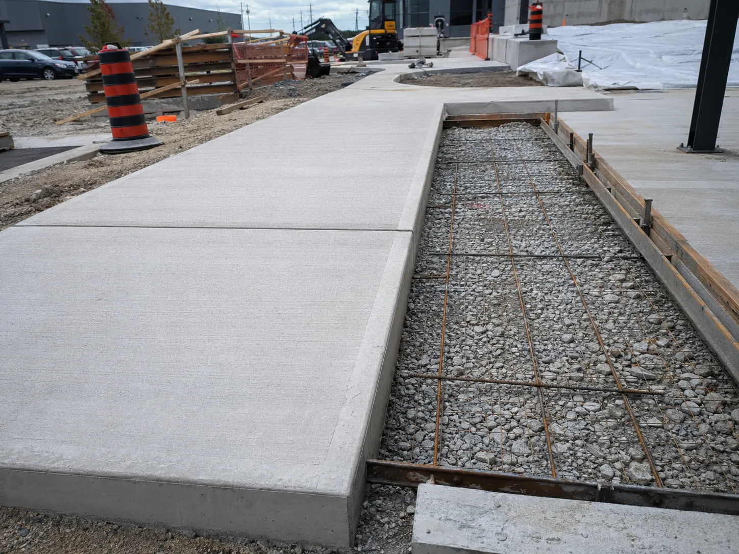 Commercial Sidewalks and Walkways in Markham being built and completed on site by Harrowgate Group