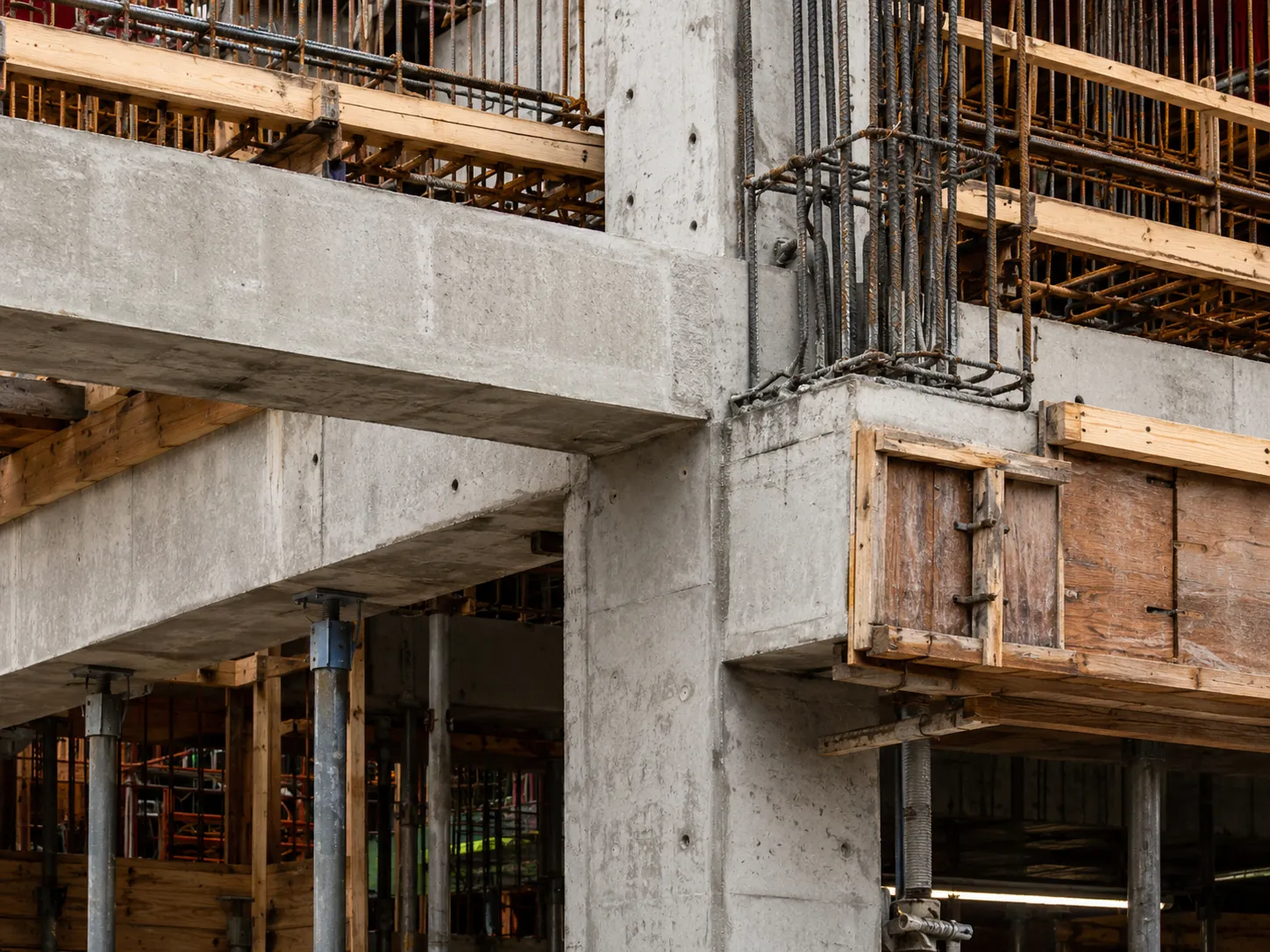 Concrete Columns and Beams in Aurora being built and completed on site by Harrowgate Group