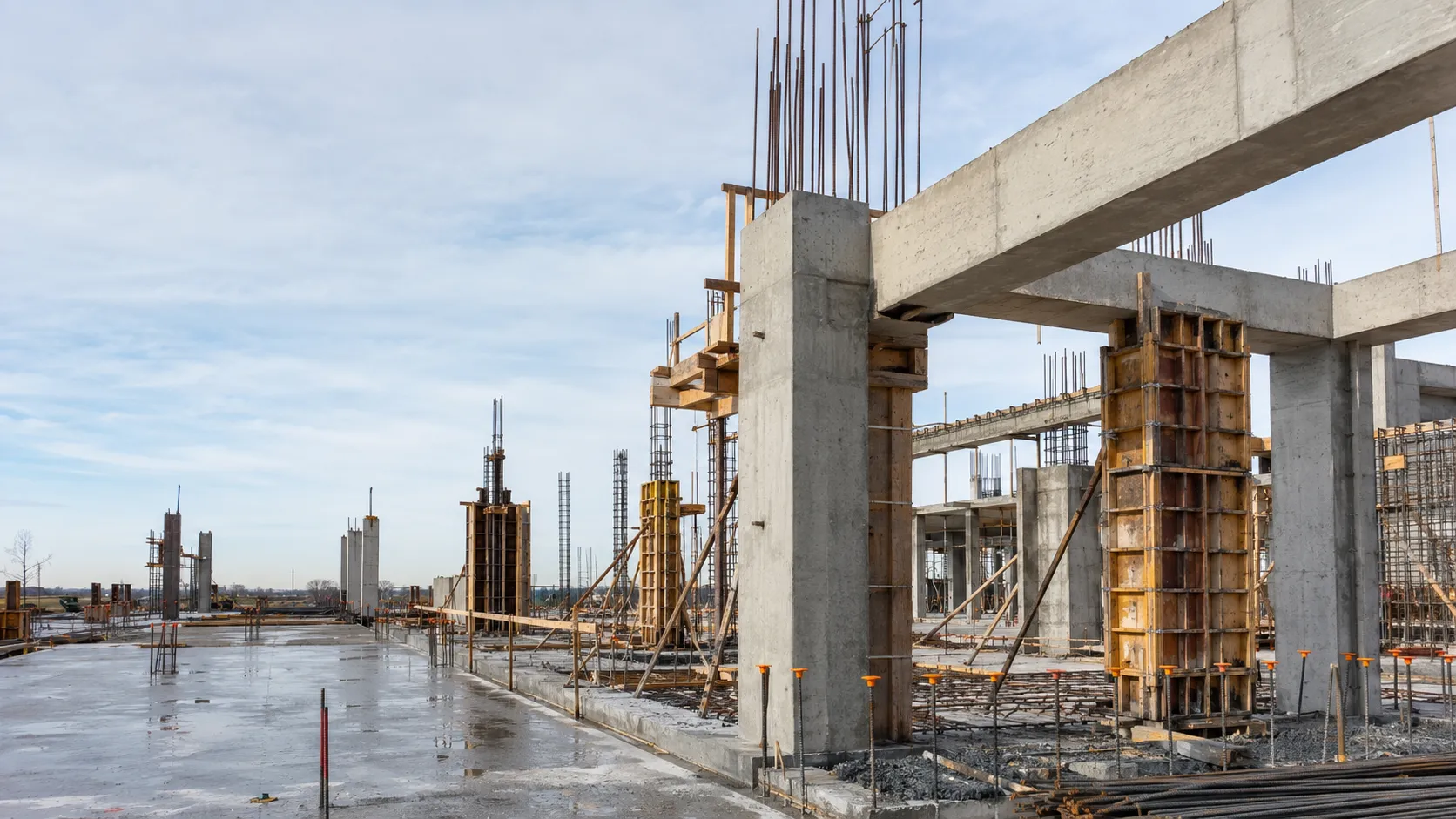 Concrete Columns and Beams in Aurora, Ontario, self-performed and completed by Harrowgate Group
