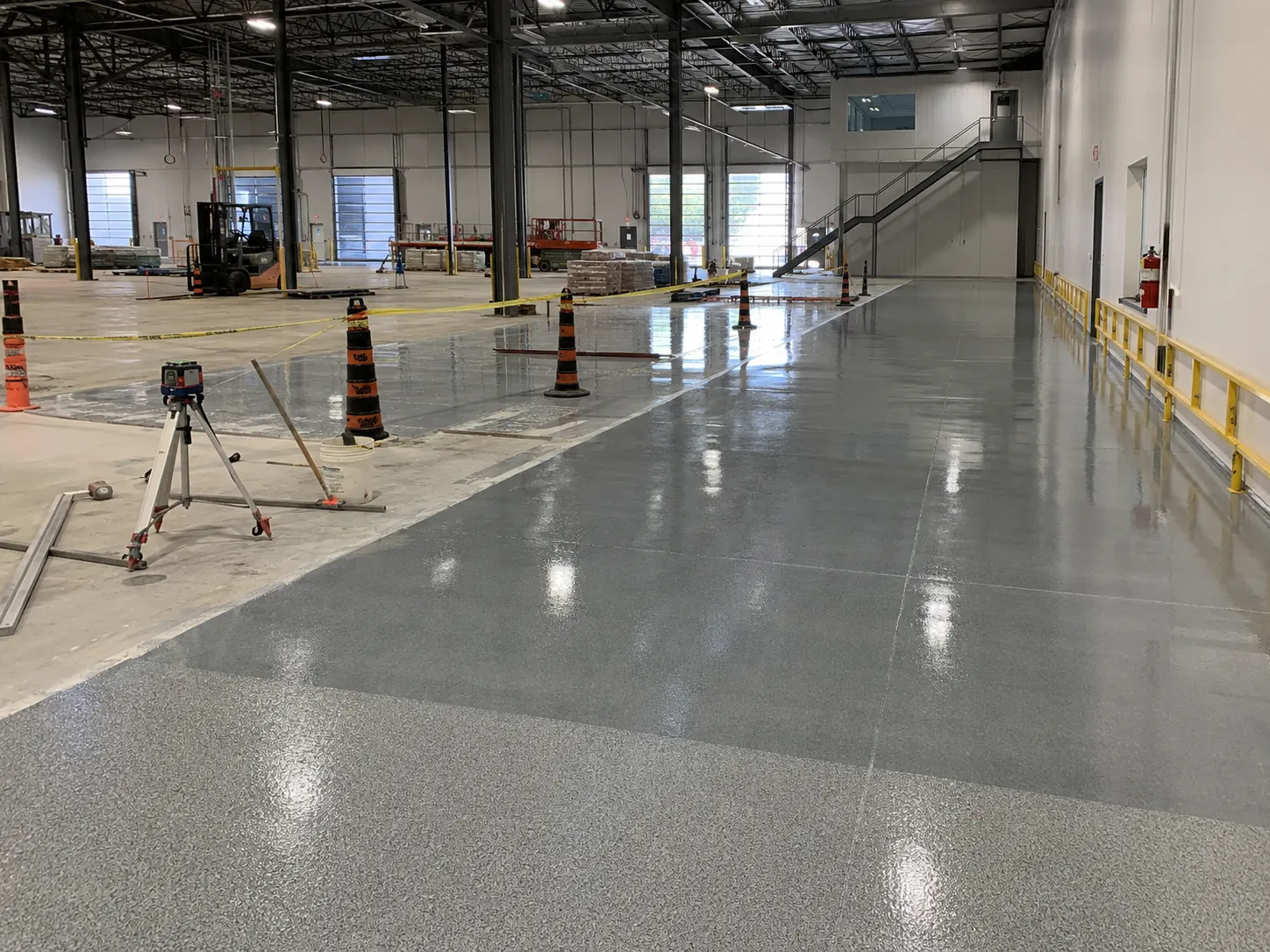 The Aurora market for epoxy floor coatings for Epoxy Floor Coatings in Aurora