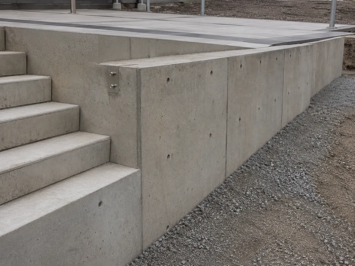 Landscape Retaining Walls being built and completed on site by Harrowgate Group